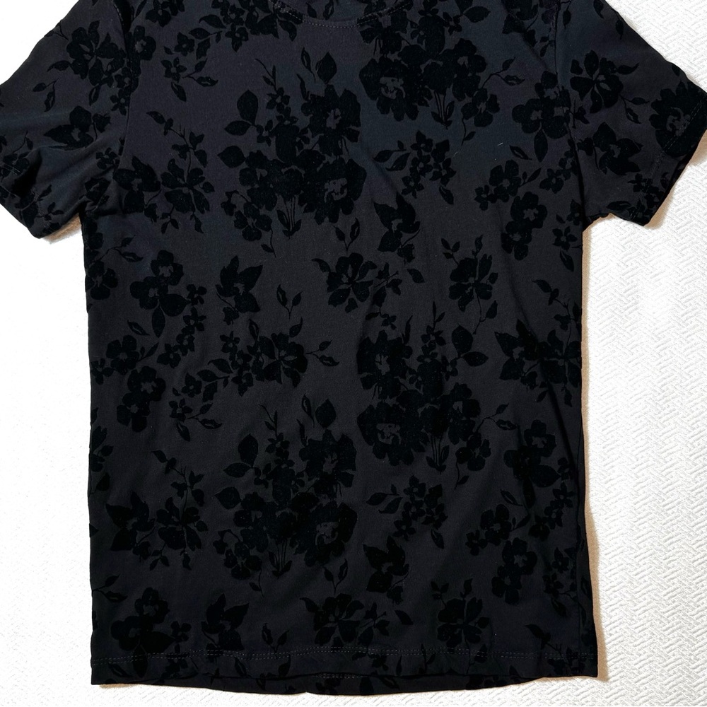 TWIK Black Velvet Short Sleeve Tee Floral Pattern Flocked Burn-out Style Size S - Picture 2 of 9